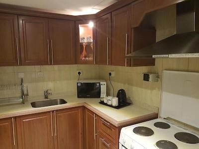 طیبا آراک سویتز