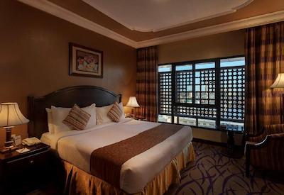 طیبا آراک سویتز