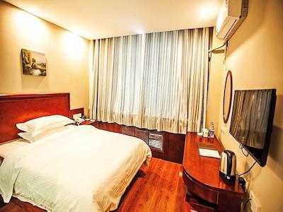 گرین تری این زینجیانگ اویگور اتونوموس