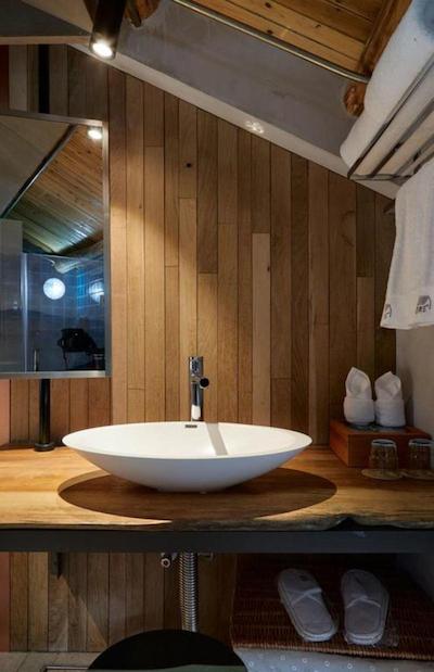 زیهوو مموریز تری هتل