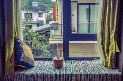 زیهوو مموریز تری هتل