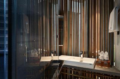 زیهوو مموریز تری هتل