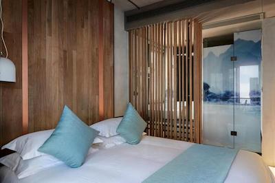 زیهوو مموریز تری هتل