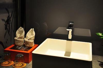 زیهوو مموریز تری هتل