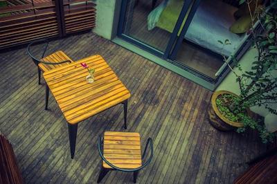 زیهوو مموریز تری هتل