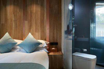 زیهوو مموریز تری هتل