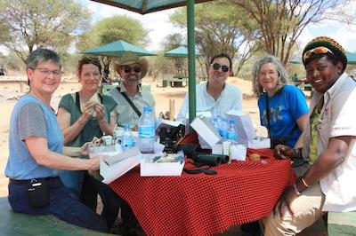 د ویجیجی سنتر لاگ اند سافاری