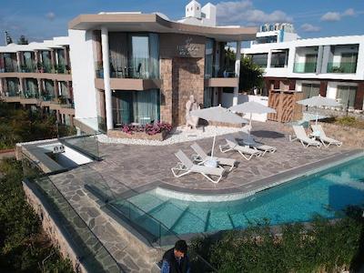 هرودوت بیچ هتل