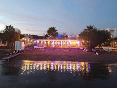 هرودوت بیچ هتل