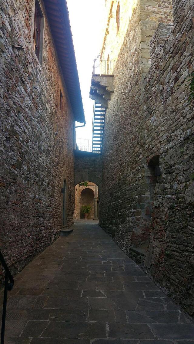 کستلو دی ماگنانا