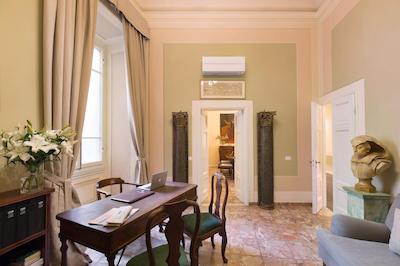 کرتانی پالاس لاکچری بی بی