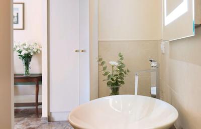 کرتانی پالاس لاکچری بی بی