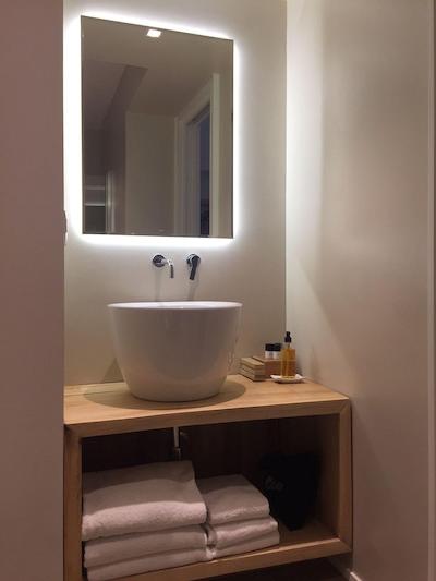 اکو اوربن بی بی