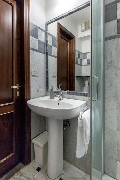 هوم بوتیک سانتا ماریا نوولا