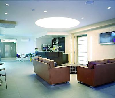 هتل دی ویکاری