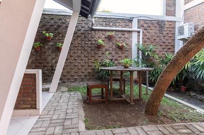 ریفکا انیسا گست هاوس سیاراح