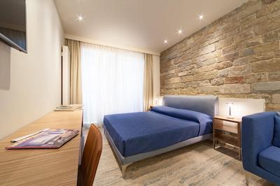 له استنز دگلی آمیدی