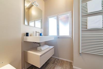 له استنز دگلی آمیدی