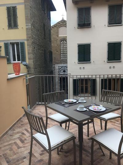 له استنز دگلی آمیدی