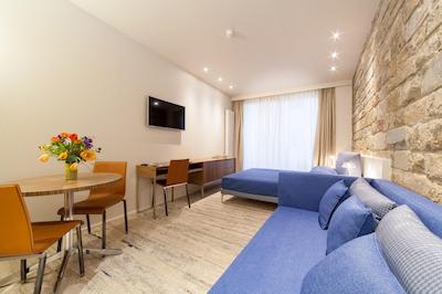 له استنز دگلی آمیدی