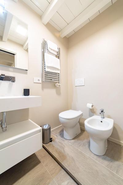 له استنز دگلی آمیدی