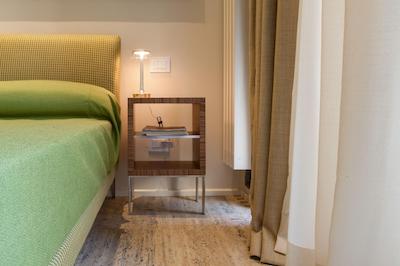 له استنز دگلی آمیدی