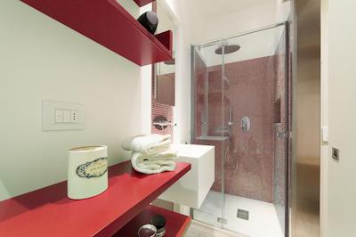 له استنز دگلی آمیدی