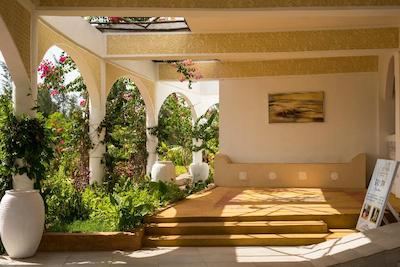 موجا تو د لاکچری کیلاز اند نیچر ریتریت