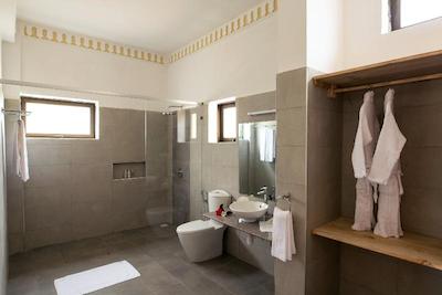 موجا تو د لاکچری کیلاز اند نیچر ریتریت