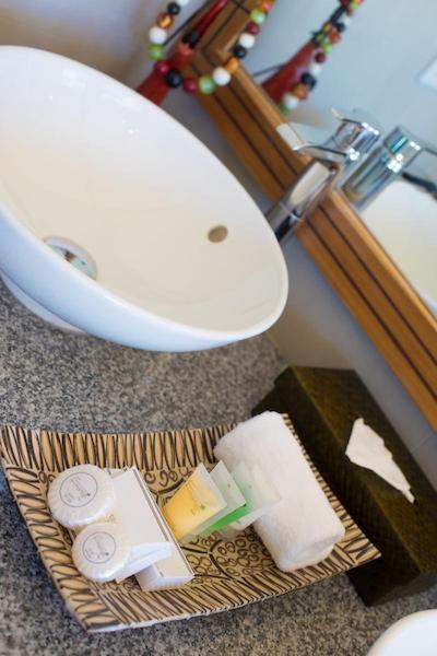 موجا تو د لاکچری کیلاز اند نیچر ریتریت