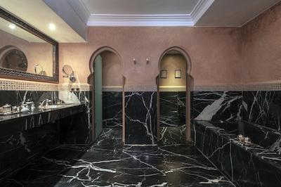 آلماها ماراکچ