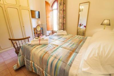 بی بی پالازی