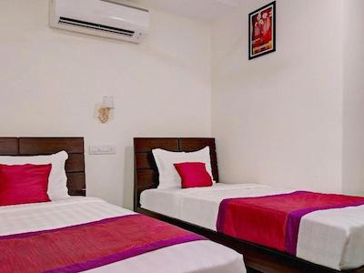 اویو ۱۰۵۹۵ هتل میراث