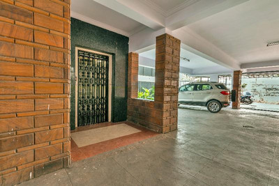 OYO 11428 Hotel Krishna's Residency