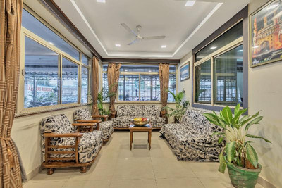 OYO 11428 Hotel Krishna's Residency