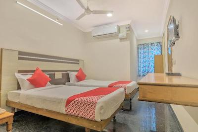 OYO 11428 Hotel Krishna's Residency