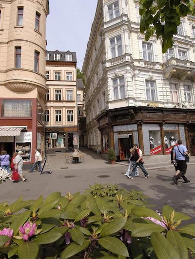 ایئا آپارتما ان وای موزارت