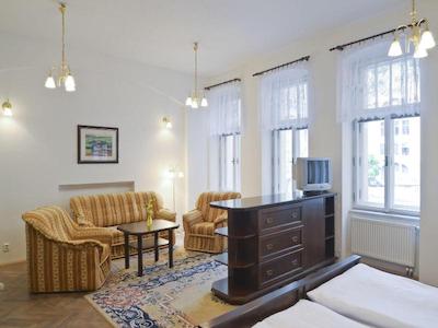 ایئا آپارتما ان وای موزارت