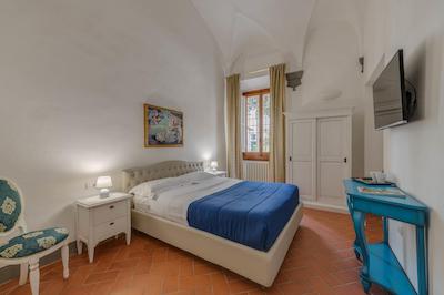 رزیدنسا دی ایپوکا گالریا ال آکادمیا