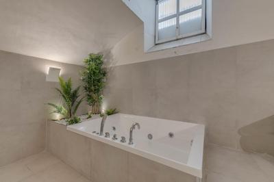 رزیدنسا دی ایپوکا گالریا ال آکادمیا