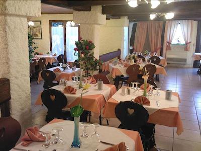 هتل رستوران لا ویله فرمه