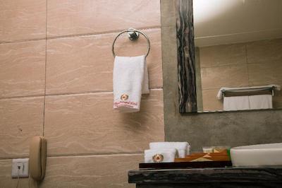 تیفانی دیاموند هتلز ماکونگانیا