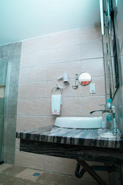 تیفانی دیاموند هتلز ماکونگانیا