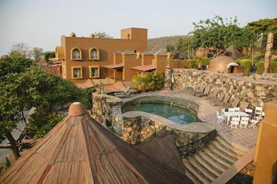 هاستال دلا لوز