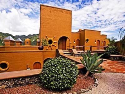 هاستال دلا لوز