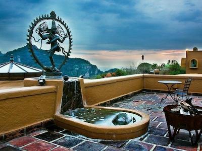 هاستال دلا لوز