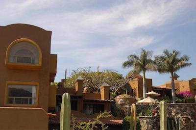 هاستال دلا لوز