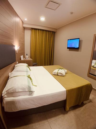 هتل اسمرالدو