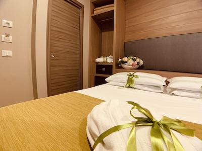 هتل اسمرالدو