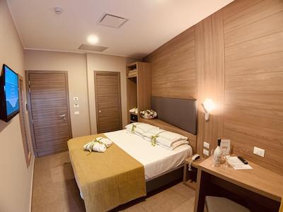 هتل اسمرالدو